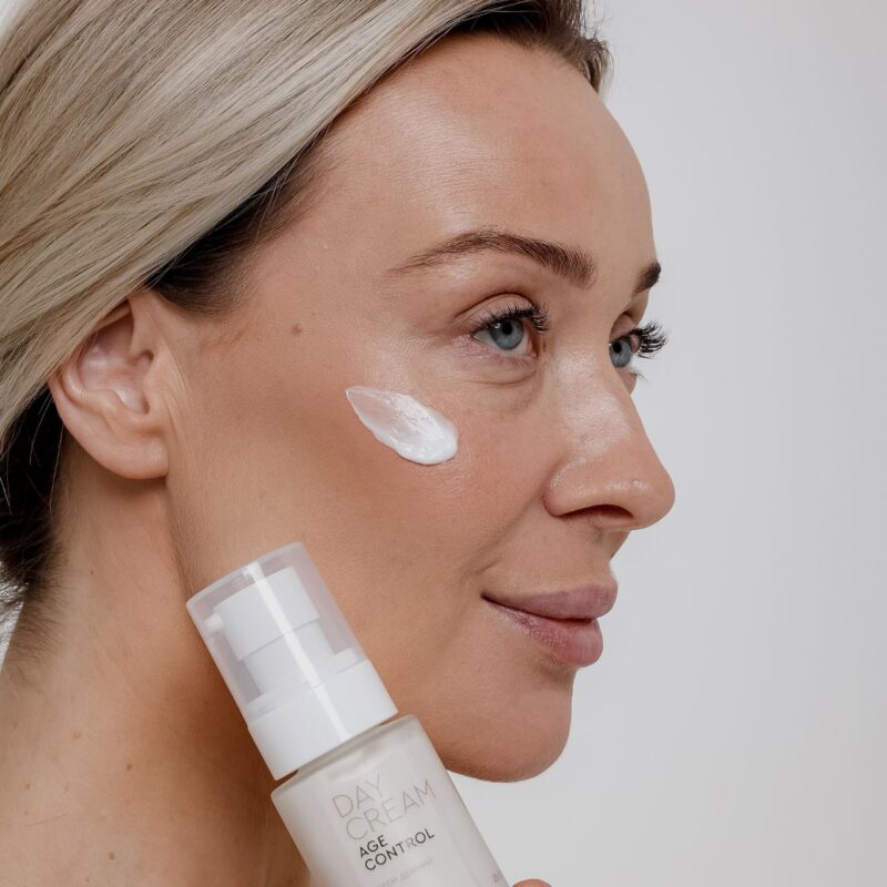 Day Cream AGE CONTROL White Mandarin